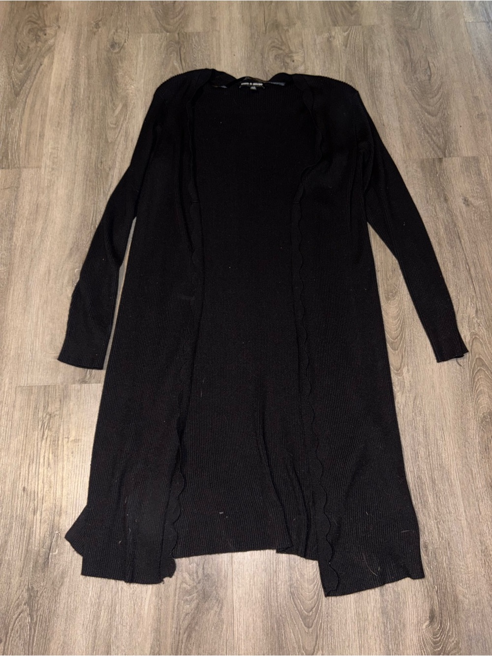 Cable & Gauge | Black Ribbed Scalloped Cardigan